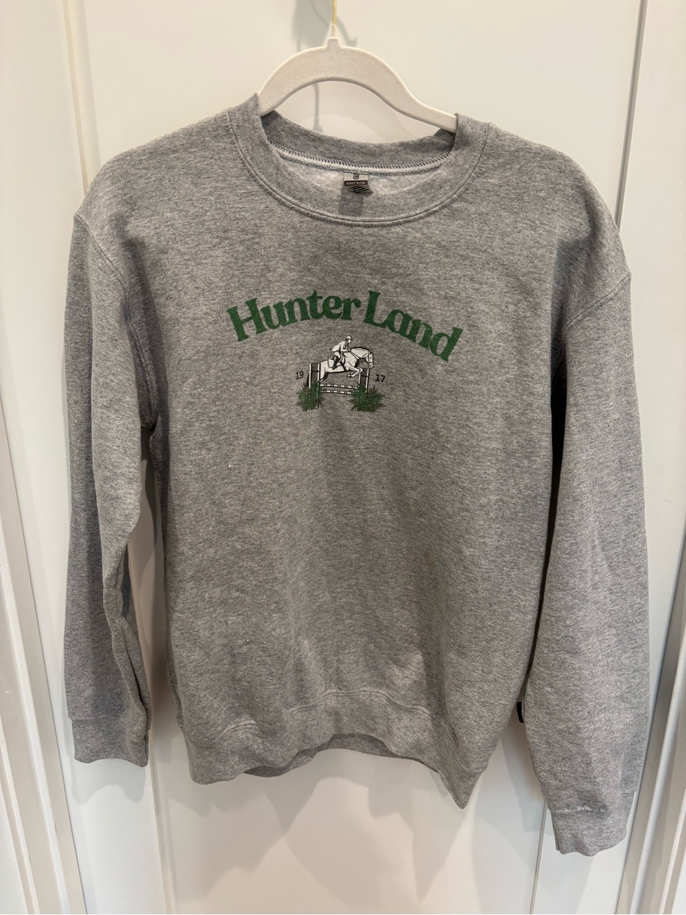 Gildan NWOT Gray Crewneck Sweatshirt with Green 'Hunter Land' Graphic